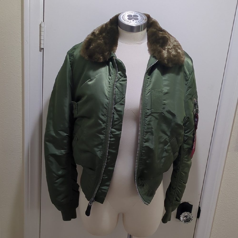 Alpha Industries Women's Sage Green B-15 Bomber Jacket Size: XS NWOT